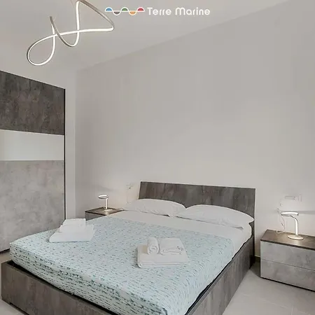 Alba House, Terre Marine *